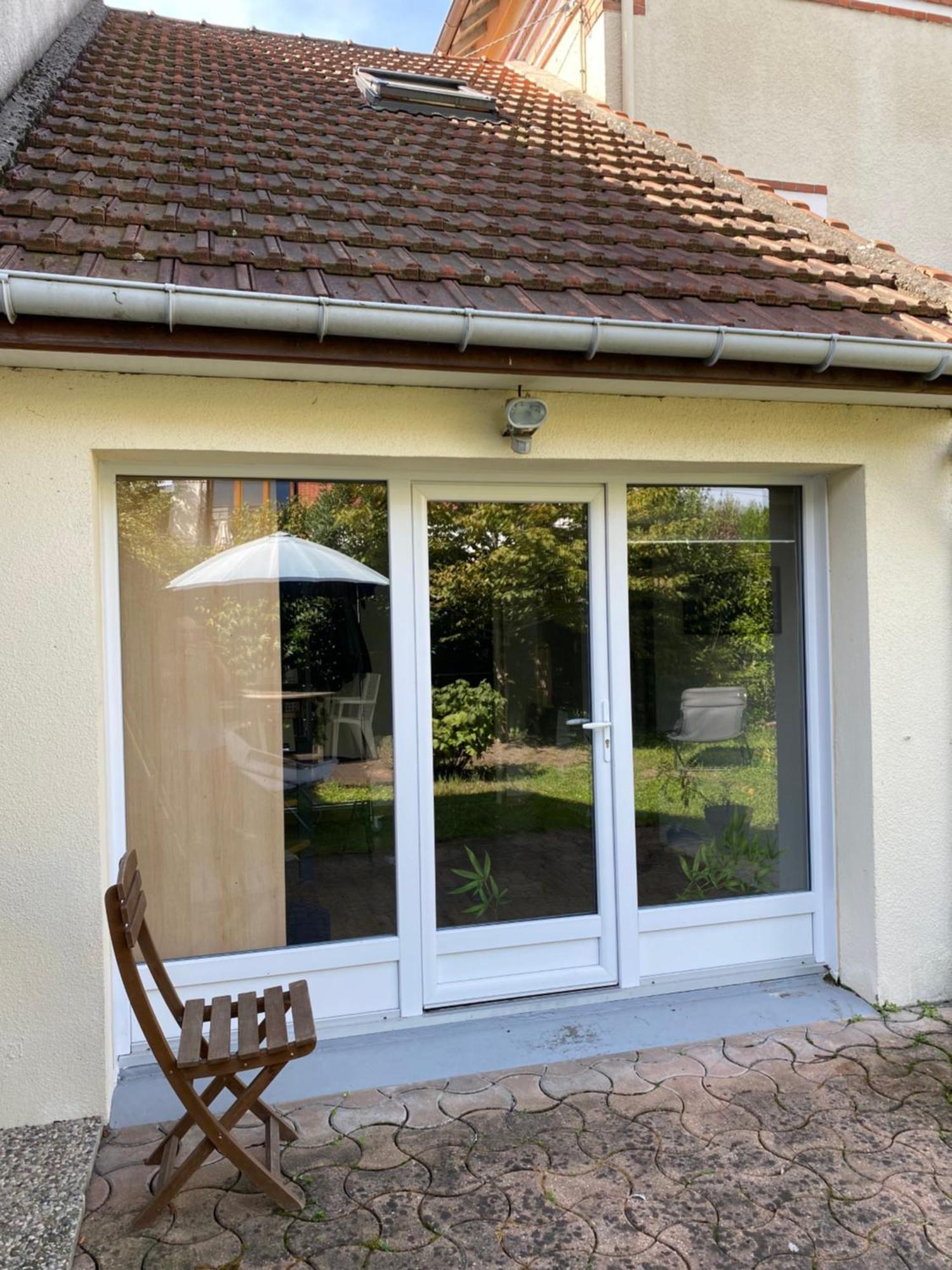 Chambre En Duplex, Entree Autonome, Sdb Privative Taverny Kültér fotó