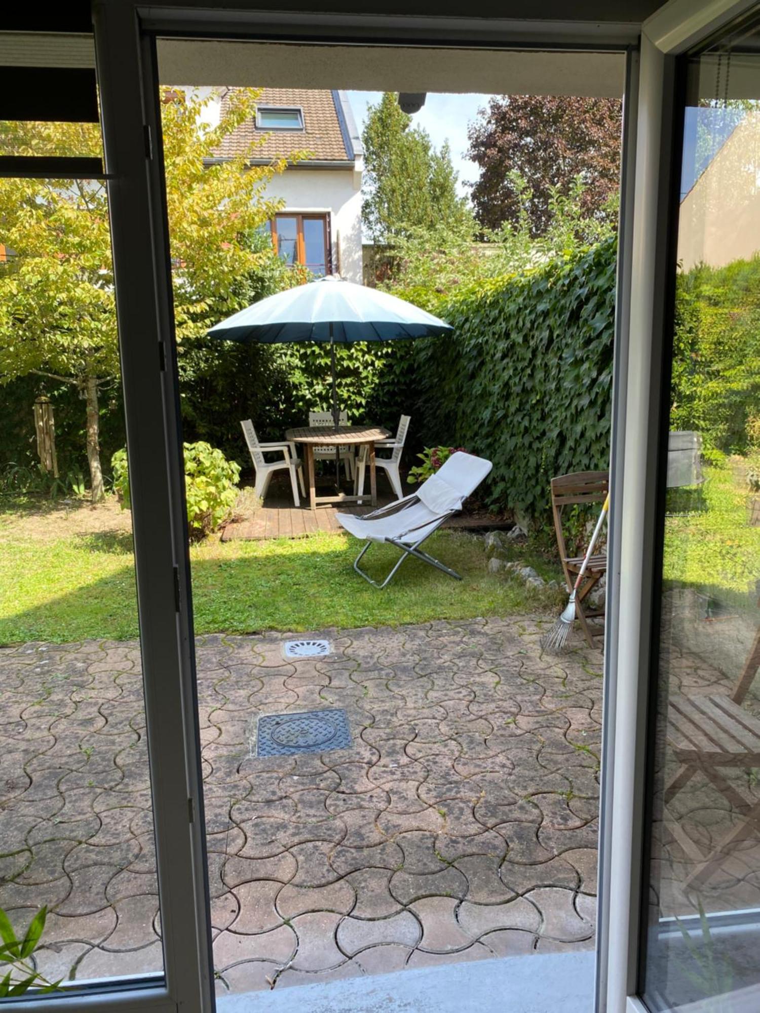 Chambre En Duplex, Entree Autonome, Sdb Privative Taverny Kültér fotó